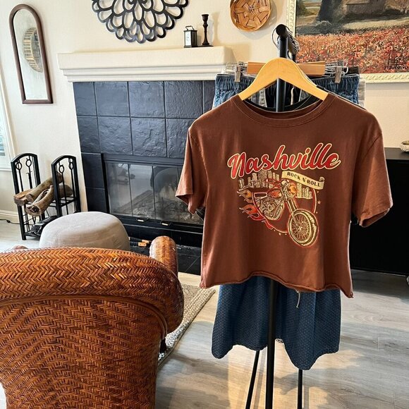 Cold Crush T Shirt Womens Size Medium Brown Nashville Rock N' Roll Motorcycle - Picture 13 of 13